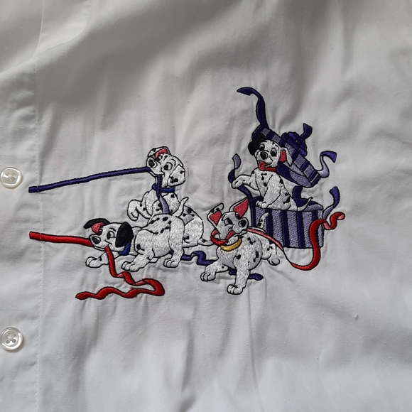 Vintage 101 dalmatians Christmas themed button up - Picture 7 of 11